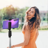 Compatible with Apple, Selfie with integrated tripod - SmartPaws